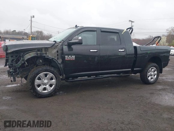 2018 Ram 2500 Big Horn with VIN 3C6UR5MJ5JG162332, listed as a IAAI auction lot 42002877 with 66,251 mi miles and . Bid and sale history available at DreamBid. Image 14.