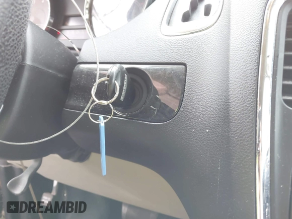 2014 Dodge Grand Caravan American Value with VIN 2C4RDGBG6ER380568, listed as a IAAI auction lot 41683180 with 303,612 mi miles and . Bid and sale history available at DreamBid. Image 11.