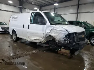 2018 Chevrolet Express Cargo Van with VIN 1GCWGAFP5J1242813, listed as a Copart auction lot 42059045 with 98,879 mi miles and Salvage Title. Bid and sale history available at carsss.com. Image 4.