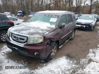 2011 Honda Pilot EX-L with VIN 5FNYF4H56BB024171, listed as a IAAI auction lot 41442621 with 105,104 mi miles. Bid and sale history available at carsss.com. Image 6.