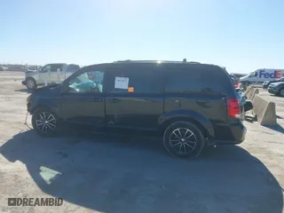 2018 Dodge Grand Caravan GT with VIN 2C4RDGEG8JR284236, listed as a IAAI auction lot 41692172 with 1 mi miles. Bid and sale history available at carsss.com. Image 13.