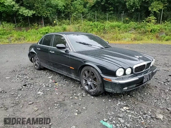 2004 Jaguar XJ with VIN SAJWA71C24SG33915, listed as a Copart auction lot 69626864 with 123,746 mi miles and Non Repairable. Bid and sale history available at carsss.com. Image 11.