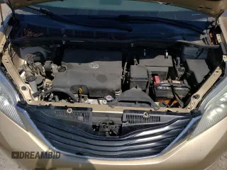 2011 Toyota Sienna LE AAS with VIN 5TDKK3DCXBS133891, listed as a Copart auction lot 55471475 with 132,676 mi miles and Clean Title. Bid and sale history available at carsss.com. Image 12.