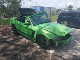 2013 Ford Mustang V6 with VIN 1ZVBP8EM4D5219273, listed as a IAAI auction lot 41925220 with 248,785 mi miles and . Bid and sale history available at DreamBid. Image 1.