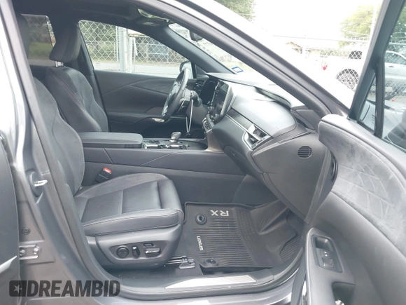 2023 Lexus RX 350h z VIN 2T2BBMCA3PC014758, wystawiony jako IAAI lot #42176377 z przebiegiem Nie podano mil oraz . Historia ofert i sprzedaży dostępna na DreamBid. Obrazek 5.