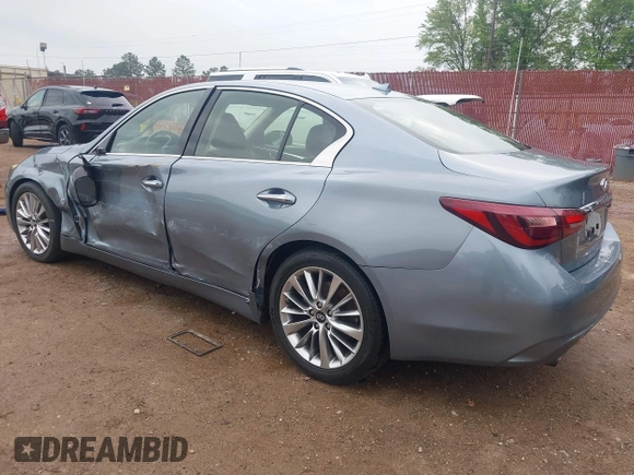 2018 Infiniti Q50 3.0t LUXE with VIN JN1EV7AP4JM357903, listed as a IAAI auction lot 41919730 with 130,858 mi miles. Bid and sale history available at carsss.com. Image 3.