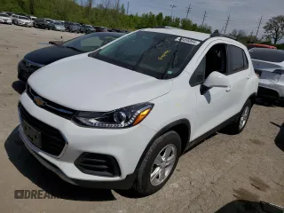 2021 Chevrolet Trax LT with VIN KL7CJPSM4MB368224, listed as a Copart auction lot 49455004 with 9,040 mi miles and Salvage Title. Bid and sale history available at carsss.com. Image 1.