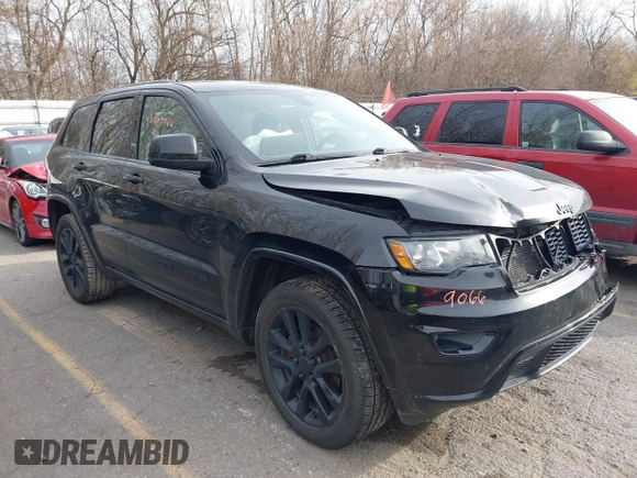 2017 Jeep Grand Cherokee Laredo with VIN 1C4RJFAG7HC873211, listed as a IAAI auction lot 40849066 with 139,430 mi miles. Bid and sale history available at carsss.com. Image 1.