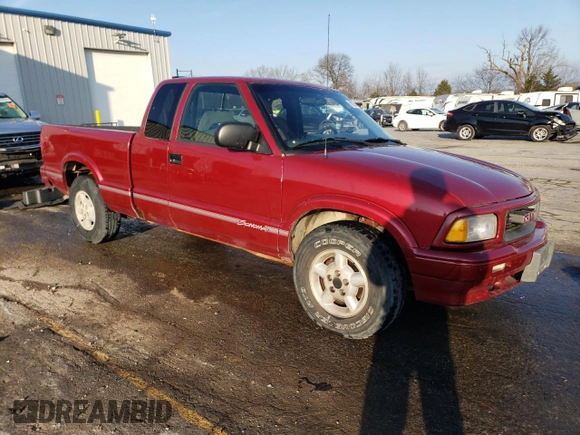 1997 GMC Sonoma SLS with VIN 1GTCT19W4V8511575, listed as a Copart auction lot 83266234 with 216,939 mi miles and Salvage Title. Bid and sale history available at carsss.com. Image 4.