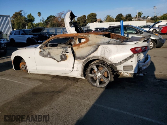 2016 Chevrolet Camaro 2SS with VIN 1G1FH1R79G0144335, listed as a Copart auction lot 82028574 with Not provided miles and Non repairable. Bid and sale history available at DreamBid. Image 2.