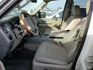 2008 Ford Expedition EL Limited with VIN 1FMFK19538LA14439, listed as a Copart auction lot 77560014 with 207,404 mi miles and Non Repairable. Bid and sale history available at carsss.com. Image 7.