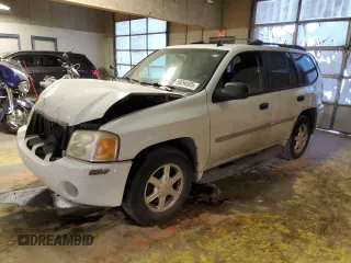 2008 GMC Envoy SLE2 with VIN 1GKDS13S882101497, listed as a Copart auction lot 89094805 with 285,805 mi miles and Salvage Title. Bid and sale history available at carsss.com. Image 1.