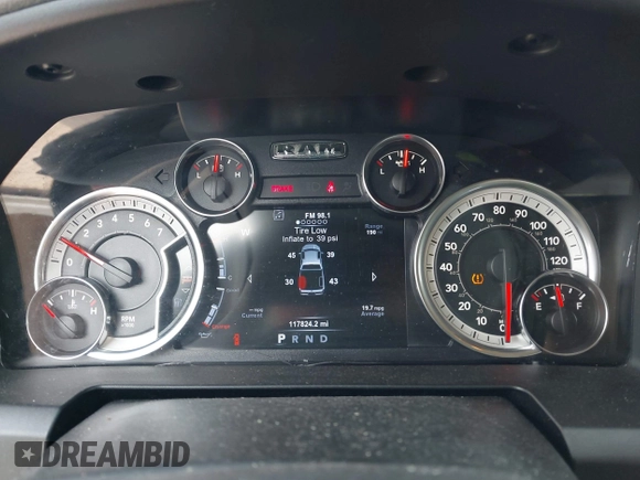 2017 Ram 1500 Big Horn z VIN 1C6RR7LG3HS641326, wystawiony jako IAAI lot #42213299 z przebiegiem 117 824 mil mil oraz . Historia ofert i sprzedaży dostępna na DreamBid. Obrazek 7.