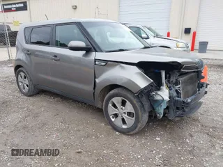 2016 Kia Soul with VIN KNDJN2A26G7309345, listed as a IAAI auction lot 41253208 with 183,659 mi miles. Bid and sale history available at carsss.com. Image 1.