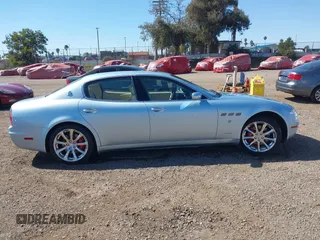 2007 Maserati Quattroporte with VIN ZAMFE39A670030778, listed as a IAAI auction lot 41670238 with 89,404 mi miles. Bid and sale history available at carsss.com. Image 13.