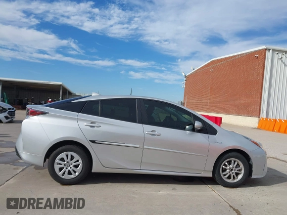2016 Toyota Prius Two with VIN JTDKBRFU9G3010519, listed as a IAAI auction lot 41455426 with 82,029 mi miles. Bid and sale history available at carsss.com. Image 13.