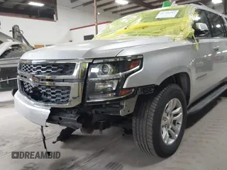 2018 Chevrolet Suburban LT with VIN 1GNSKHKC7JR115885, listed as a IAAI auction lot 41716347 with 115,393 mi miles. Bid and sale history available at carsss.com. Image 6.