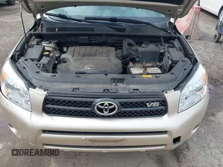 2006 Toyota RAV4 with VIN JTMZK33V365000984, listed as a IAAI auction lot 41957813 with 121,527 mi miles. Bid and sale history available at carsss.com. Image 10.