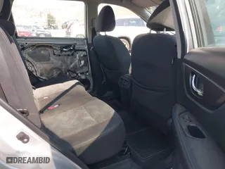 2016 Nissan Rogue S with VIN KNMAT2MVXGP687647, listed as a IAAI auction lot 41421370 with 118,721 mi miles. Bid and sale history available at carsss.com. Image 8.