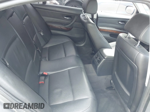 2011 BMW 3 Series 328i with VIN WBAPH5G52BNM84035, listed as a IAAI auction lot 42046301 with 165,418 mi miles. Bid and sale history available at carsss.com. Image 8.