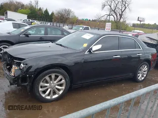 2019 Chrysler 300 Limited with VIN 2C3CCAKG1KH586537, listed as a IAAI auction lot 41950613 with 113,161 mi miles and . Bid and sale history available at carsss.com. Image 14.