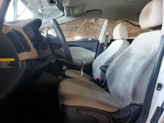 2013 Kia Rio SX z VIN KNADN4A31D6273449, wystawiony jako Copart lot #56802975 z przebiegiem 162 913 mil mil oraz Szkoda całkowita • Salvage title. Historia ofert i sprzedaży dostępna na DreamBid. Obrazek 7.