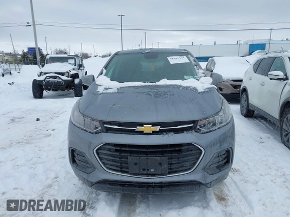 2020 Chevrolet Trax LS with VIN 3GNCJNSB8LL233497, listed as a IAAI auction lot 41645144 with 64,948 mi miles. Bid and sale history available at carsss.com. Image 12.