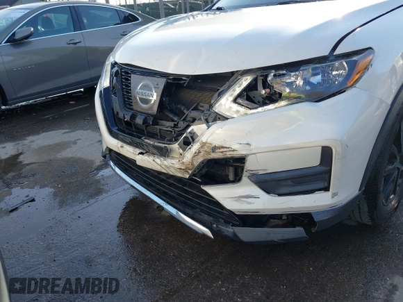 2017 Nissan Rogue SV with VIN 5N1AT2MT4HC886941, listed as a IAAI auction lot 41931973 with 134,249 mi miles and . Bid and sale history available at DreamBid. Image 17.