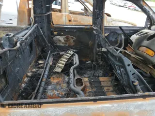 2016 Ram 3500 Tradesman z VIN 3C63RRGL0GG165048, wystawiony jako Copart lot #50137055 z przebiegiem Nie podano mil oraz Nie do naprawy. Historia ofert i sprzedaży dostępna na DreamBid. Obrazek 10.