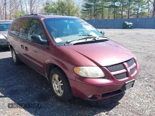 2002 Dodge Caravan Sport with VIN 2B4GP44392R735684, listed as a IAAI auction lot 41879588 with 207,266 mi miles. Bid and sale history available at carsss.com. Image 1.