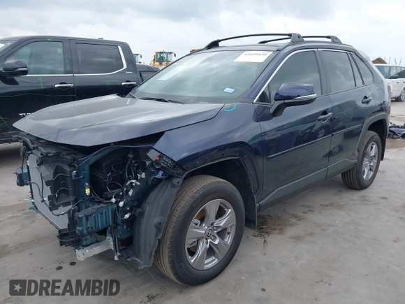 2025 Toyota RAV4 XLE with VIN 2T3W1RFV6SW367868, listed as a IAAI auction lot 41699930 with 2,204 mi miles. Bid and sale history available at carsss.com. Image 20.
