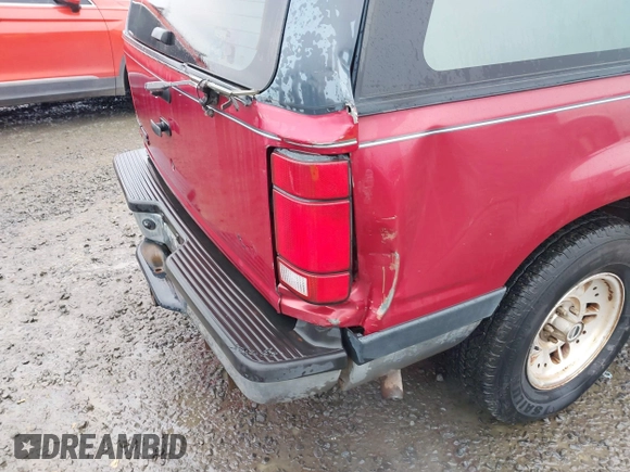 1994 Ford Explorer Eddie Bauer with VIN 1FMDU34XXRUE69130, listed as a IAAI auction lot 41594121 with 146,118 mi miles and . Bid and sale history available at DreamBid. Image 12.