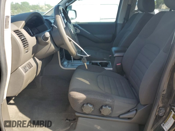 2007 Nissan Pathfinder SE z VIN 5N1AR18W87C637358, wystawiony jako Copart lot #61691545 z przebiegiem 97 134 mil mil oraz Czysty tytuł • Clean title. Historia ofert i sprzedaży dostępna na DreamBid. Obrazek 7.