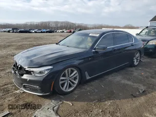 2016 BMW 7 Series 750i xDrive z VIN WBA7F2C51GG417738, wystawiony jako Copart lot #45840985 z przebiegiem 136 058 mil mil oraz Szkoda całkowita • Salvage title. Historia ofert i sprzedaży dostępna na DreamBid. Obrazek 1.