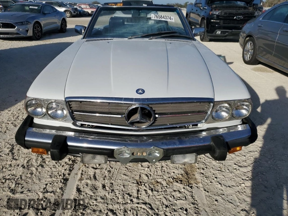 1989 Mercedes-Benz 560 SL с VIN WDBBA48D4KA104474, выставлен на аукционе Copart как лот 76584374 с пробегом 118 252 миль миль и Списание • Salvage title. История ставок и продаж доступна на DreamBid. Изображение 5.