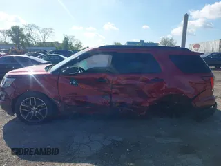 2017 Ford Explorer Sport с VIN 1FM5K8GT2HGB68381, выставлен на аукционе IAAI как лот 42156872 с пробегом Не указан миль и . История ставок и продаж доступна на DreamBid. Изображение 13.