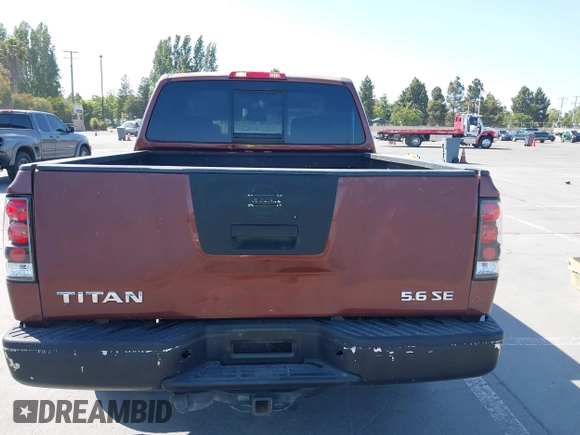 2004 Nissan Titan LE z VIN 1N6AA07A84N514538, wystawiony jako IAAI lot #42396385 z przebiegiem 214 783 mil mil oraz . Historia ofert i sprzedaży dostępna na DreamBid. Obrazek 16.