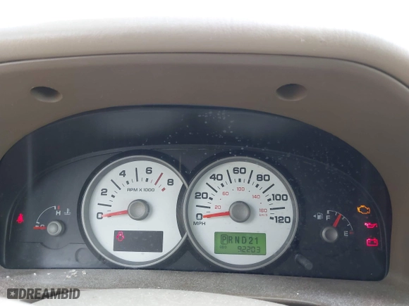 2005 Ford Escape XLT with VIN 1FMYU93105DA09261, listed as a IAAI auction lot 42043063 with 92,203 mi miles. Bid and sale history available at carsss.com. Image 7.