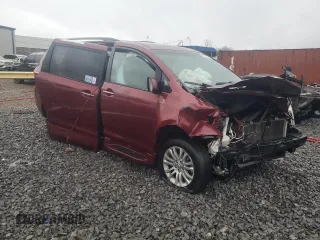 2017 Toyota Sienna XLE Auto Access Seat with VIN 5TDYZ3DCXHS812316, listed as a Copart auction lot 44777795 with 150,079 mi miles and Non Repairable. Bid and sale history available at carsss.com. Image 4.