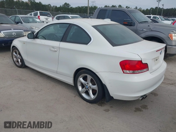 2008 BMW 3 Series 328i with VIN WBAVA37598NL50566, listed as a IAAI auction lot 41853168 with 1 mi miles. Bid and sale history available at carsss.com. Image 3.