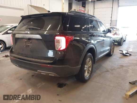 2020 Ford Explorer XLT z VIN 1FMSK8DH1LGA28432, wystawiony jako IAAI lot #41980349 z przebiegiem 40 031 mil mil oraz . Historia ofert i sprzedaży dostępna na DreamBid. Obrazek 4.