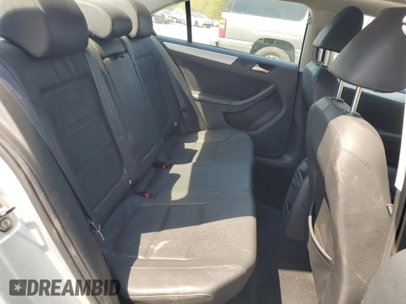 2012 Volkswagen Jetta TDI w/Premium & Nav с VIN 3VWLL7AJ4CM426910, выставлен на аукционе Copart как лот 53111065 с пробегом 137 376 миль миль и Списание • Salvage title. История ставок и продаж доступна на DreamBid. Изображение 10.