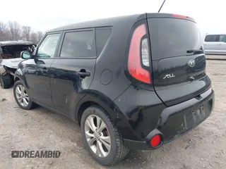 2016 Kia Soul + with VIN KNDJP3A50G7343758, listed as a IAAI auction lot 41908741 with 62,000 mi miles. Bid and sale history available at carsss.com. Image 3.
