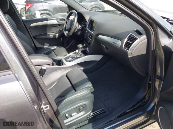 2016 Audi Q5 Premium Plus with VIN WA1D7AFPXGA008855, listed as a IAAI auction lot 41957649 with 17,337 mi miles. Bid and sale history available at carsss.com. Image 5.