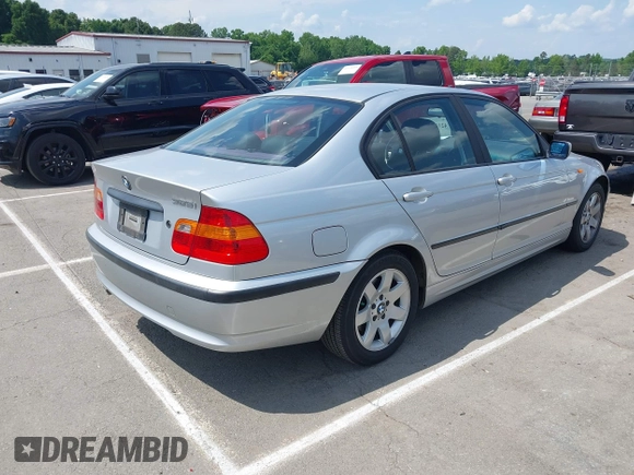 2004 BMW 3 Series 325i z VIN WBAET37424NJ80644, wystawiony jako IAAI lot #42116677 z przebiegiem 143 207 mil mil oraz . Historia ofert i sprzedaży dostępna na DreamBid. Obrazek 4.