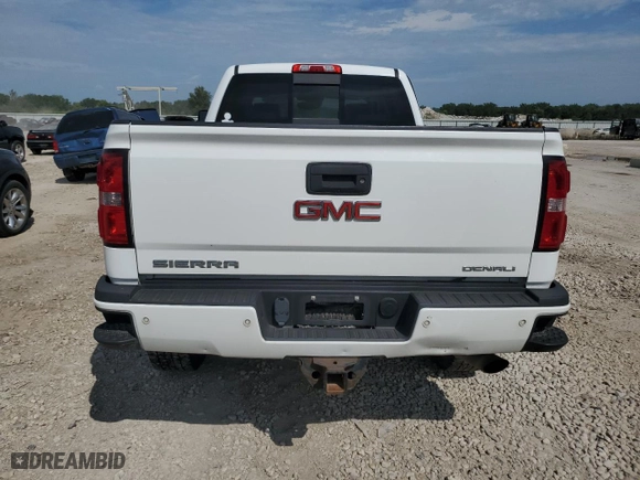 2015 GMC Sierra 2500HD Denali with VIN 1GT120EG3FF679241, listed as a Copart auction lot 67643544 with 185,286 mi miles and Salvage Title. Bid and sale history available at carsss.com. Image 6.