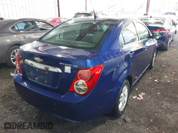 2014 Chevrolet Sonic LT with VIN 1G1JC5SG4E4136790, listed as a IAAI auction lot 37970640 with 180,252 mi miles and . Bid and sale history available at DreamBid. Image 4.