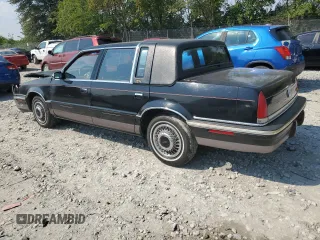 1992 Chrysler New Yorker z VIN 1C3XV66R2ND759195, wystawiony jako Copart lot #69650044 z przebiegiem 70 387 mil mil oraz Szkody całkowita. Historia ofert i sprzedaży dostępna na DreamBid. Obrazek 2.