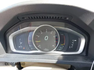 2015 Volvo S60 T5 Drive-E Premier with VIN YV140MFK5F2360714, listed as a IAAI auction lot 42043000 with 170,062 mi miles. Bid and sale history available at carsss.com. Image 7.