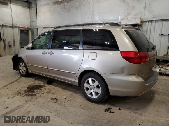 2004 Toyota Sienna XLE z VIN 5TDZA22C74S188042, wystawiony jako Copart lot #57497735 z przebiegiem 297 284 mil mil oraz Nie do naprawy • Non repairable. Historia ofert i sprzedaży dostępna na DreamBid. Obrazek 2.